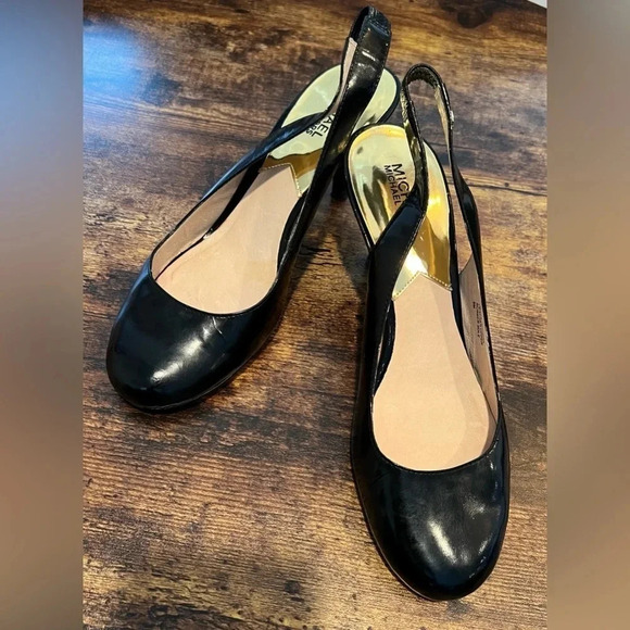 MICHAEL Michael Kors | ladies heels/shoes. Size: 9M. - Picture 1 of 12